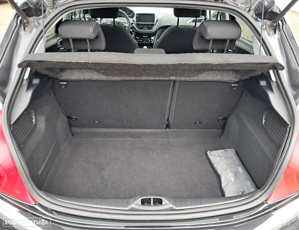 Peugeot 208 1.2 VTi Allure - 11