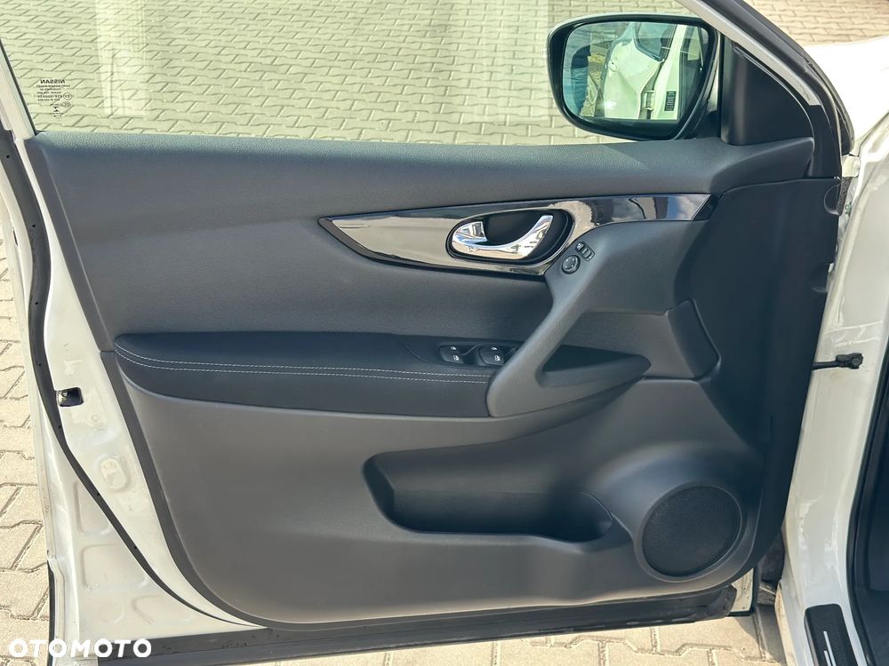 Nissan Qashqai 1.2 DIG-T Acenta EU6 - 9