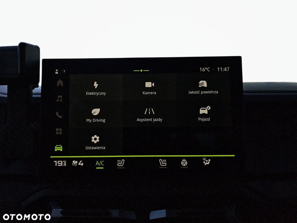 Dacia Duster 1.6 Full Hybrid 140 Journey MMT - 19