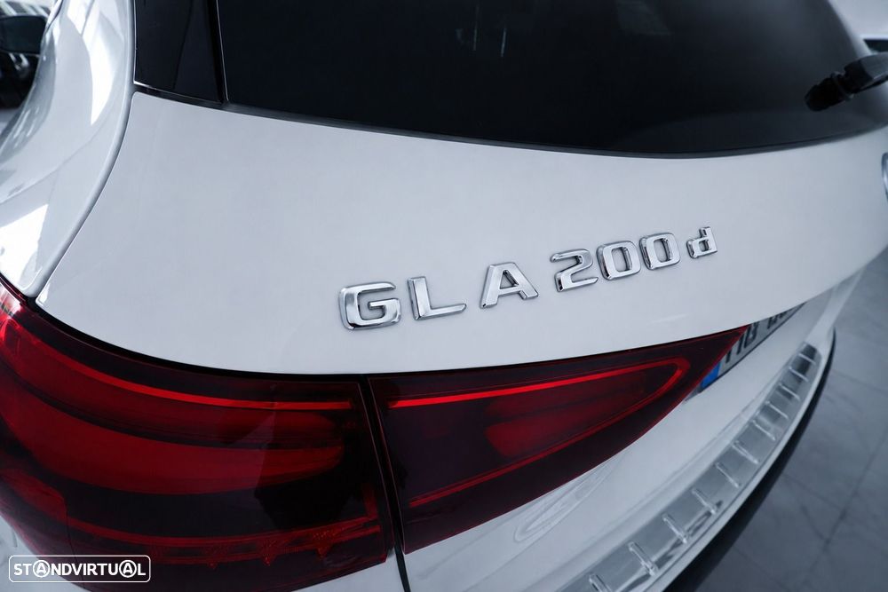 Mercedes-Benz GLA 200 d AMG Line - 8