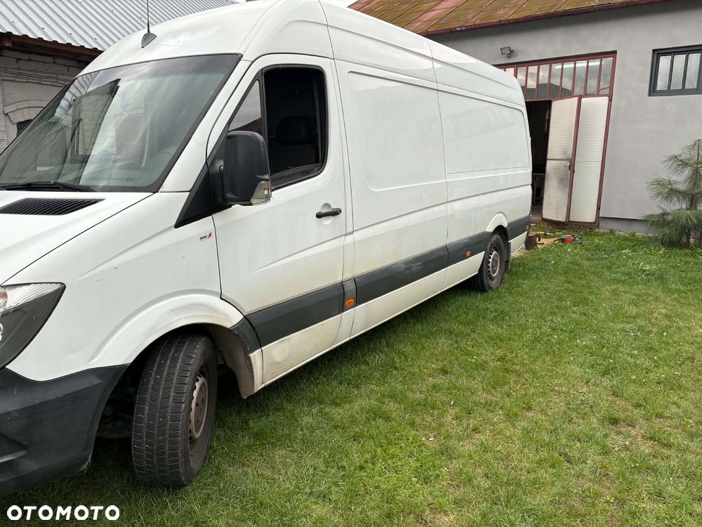 Mercedes-Benz Sprinter - 4