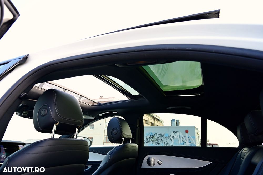 Mercedes-Benz E 300 4MATIC 9G-TRONIC AMG Line - 35