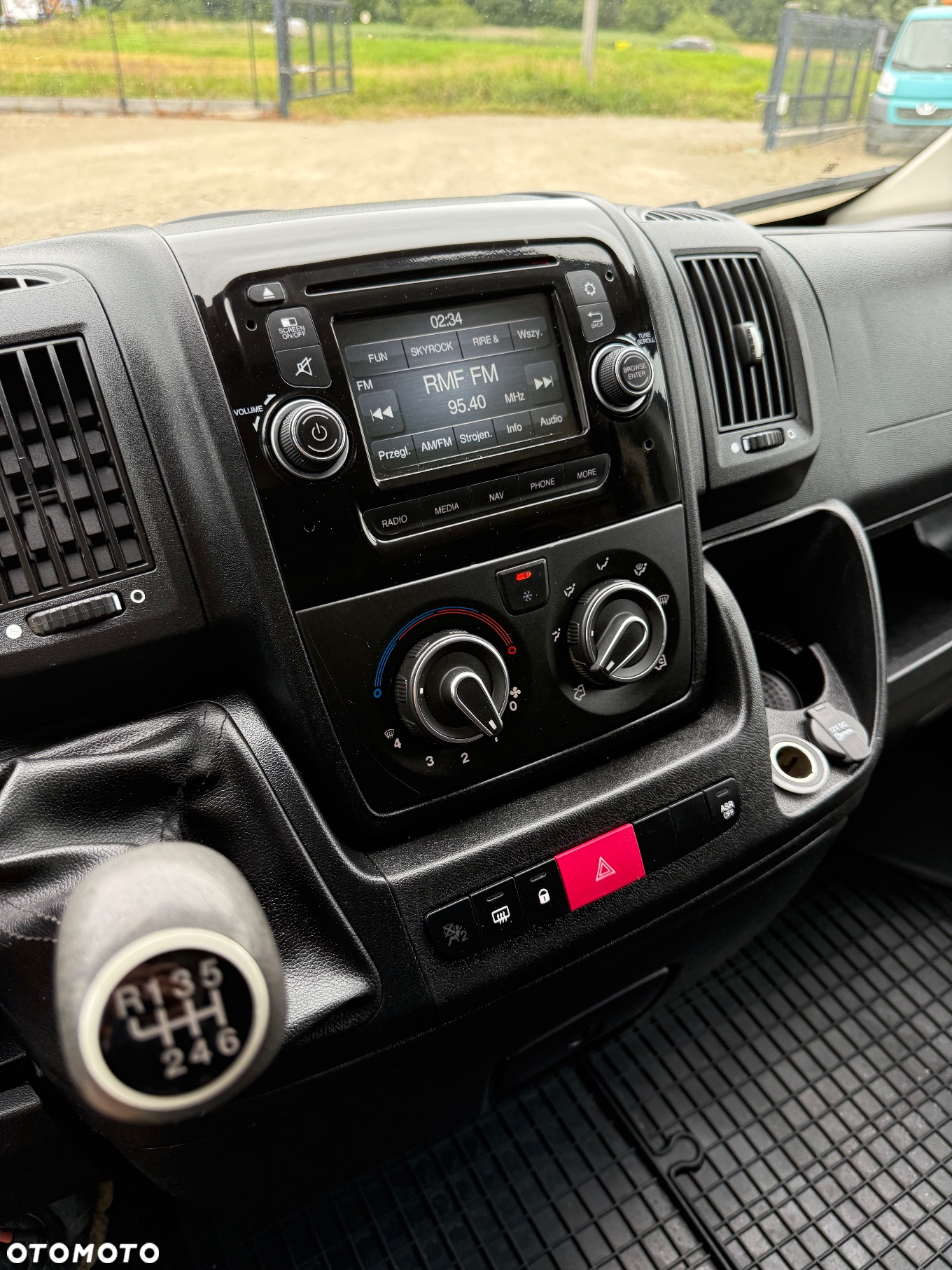 Citroën JUMPER 2.2 hdi 130km L2H2 klima hak NAVI stan bdb gotowy do pracy - 19