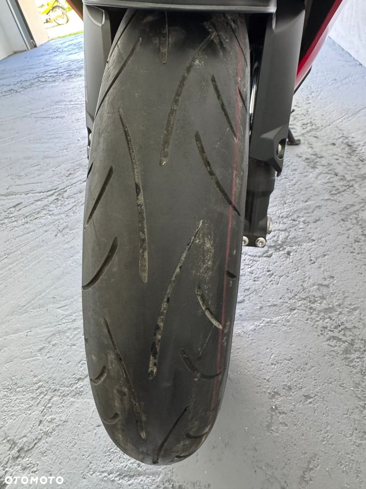 Honda CBR - 15