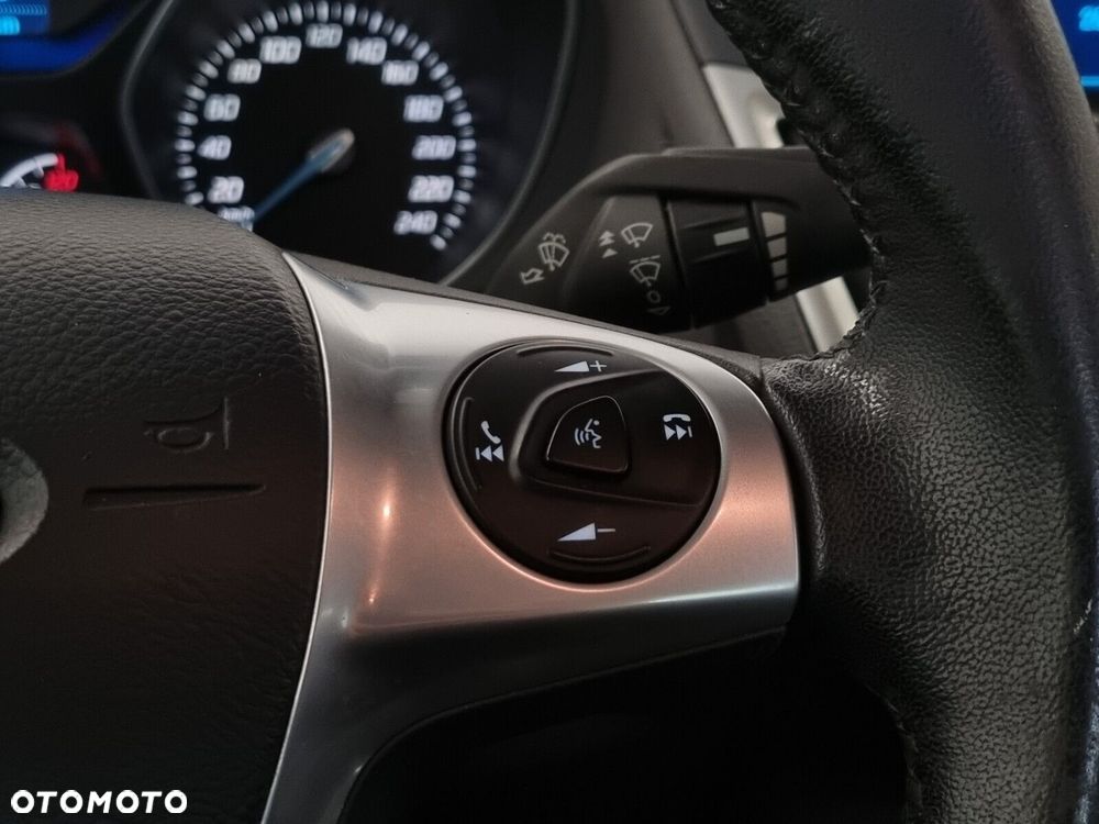 Ford Focus 1.6 EcoBoost Trend - 14