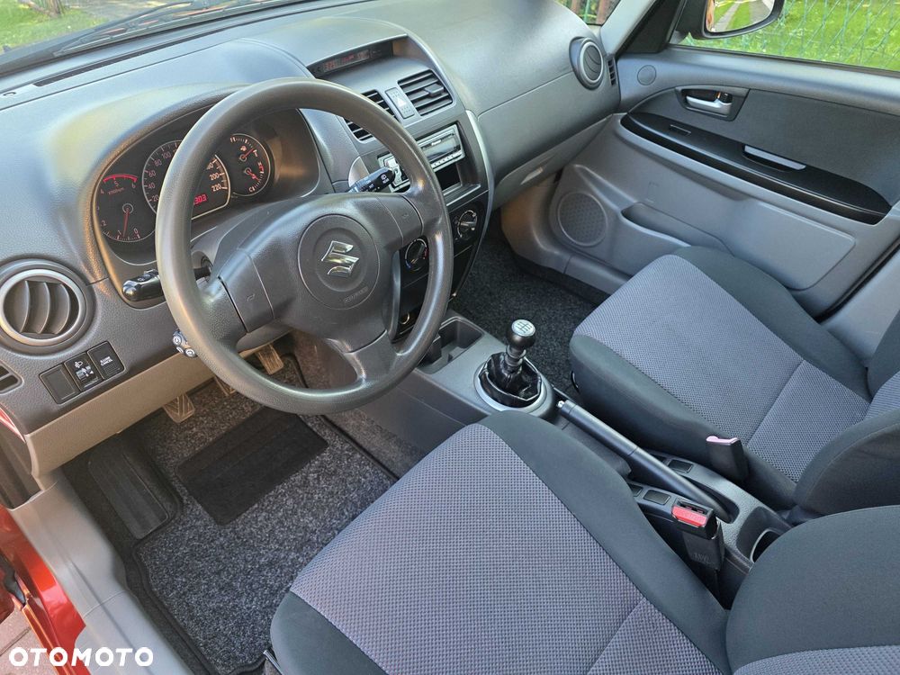 Suzuki SX4 - 5