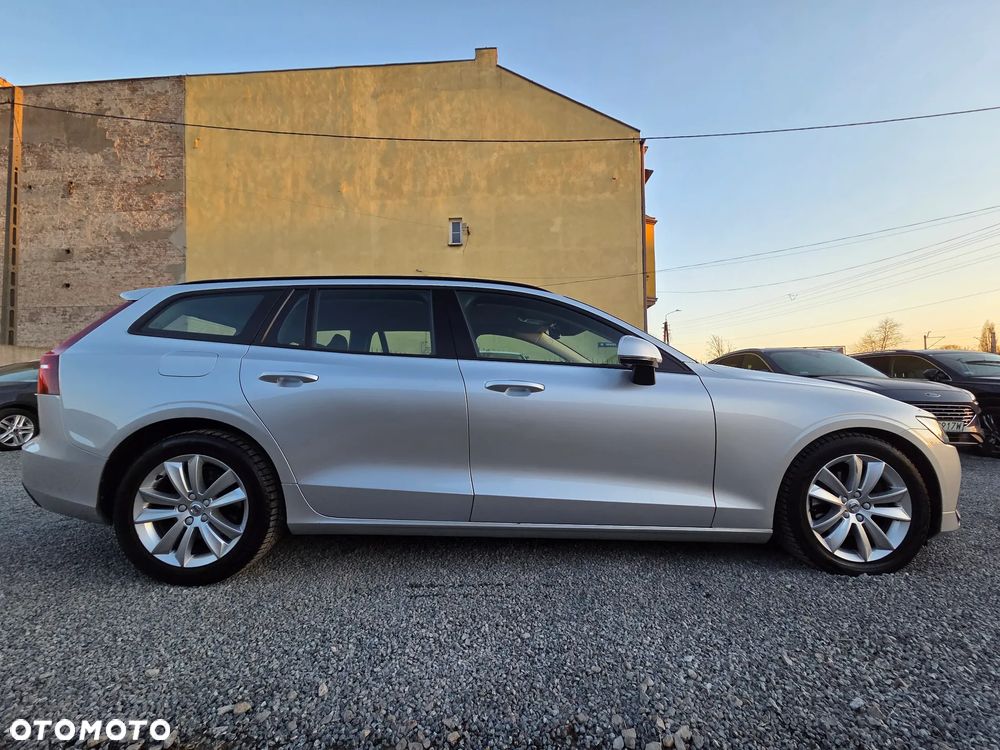 Volvo V60 D3 Momentum Pro - 12