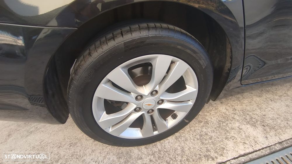 Chevrolet Cruze SW 1.7 VCDi LTZ - 35