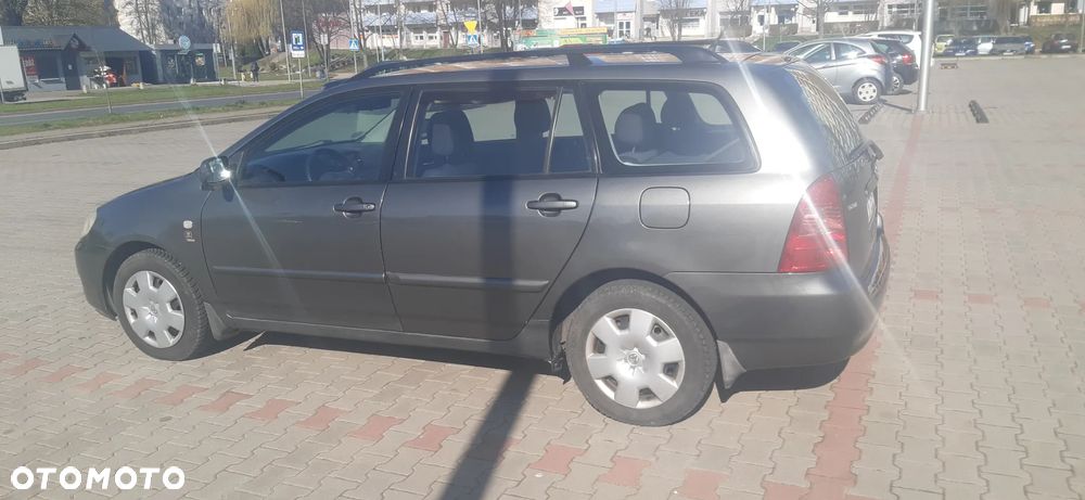 Toyota Corolla 1.4 D-4D Terra Polaris - 10