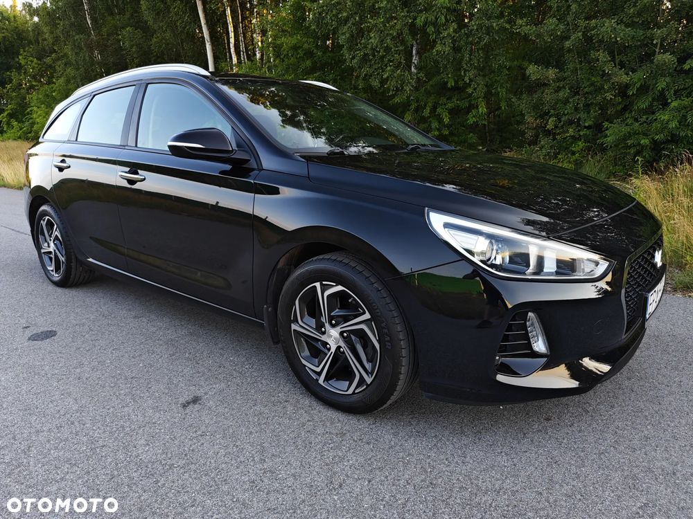 Hyundai i30 blue Kombi 1.6 CRDi Premium - 5