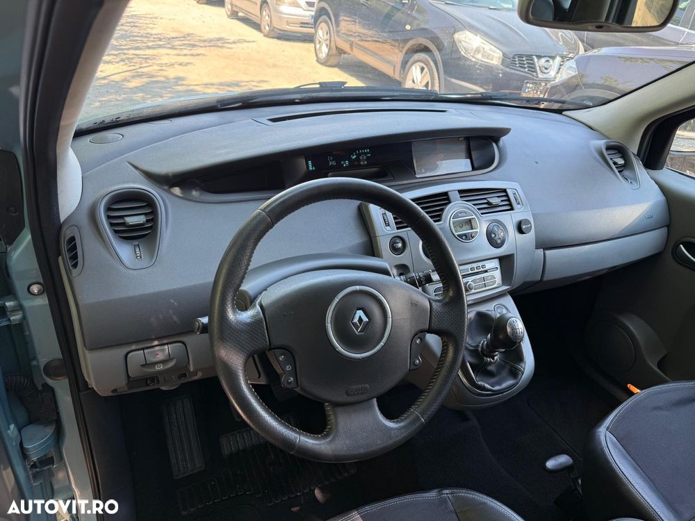Renault Scenic - 9
