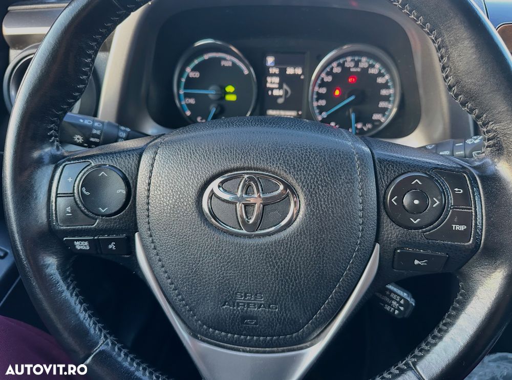 Toyota RAV4 - 7
