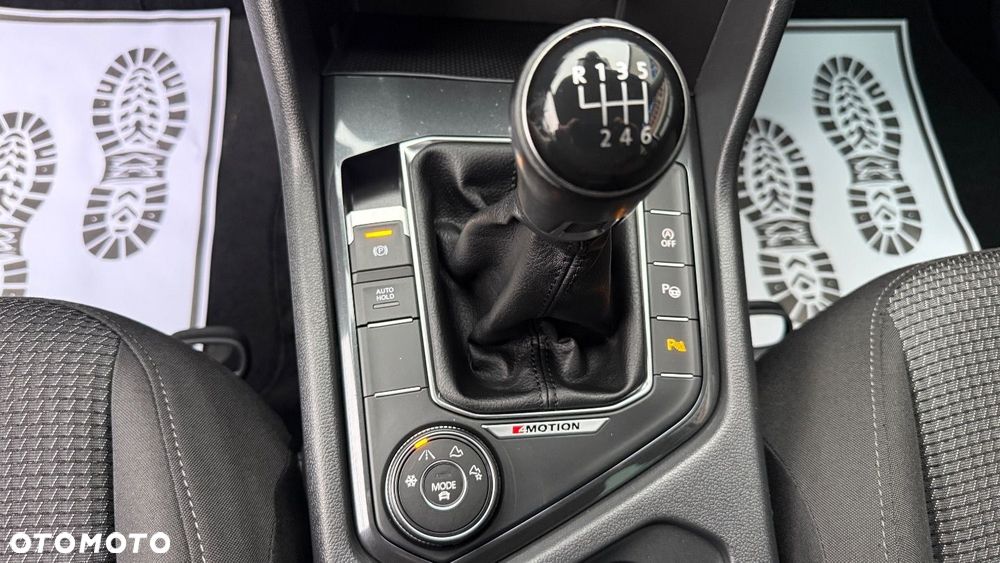 Volkswagen Tiguan - 36