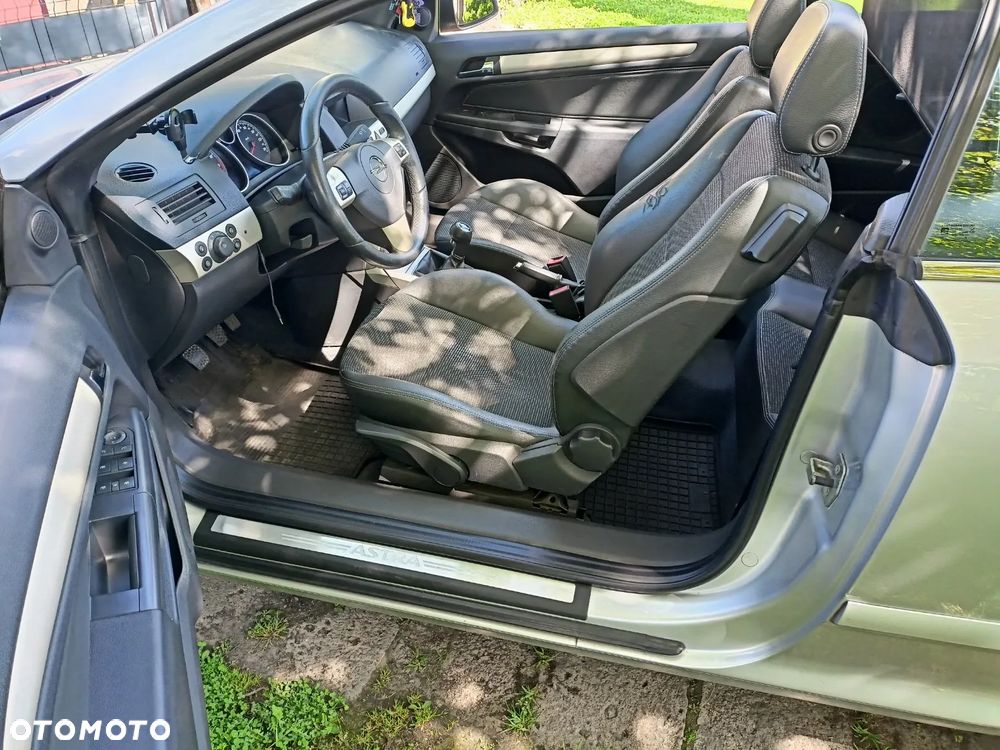 Opel Astra 1.8 Cosmo - 22