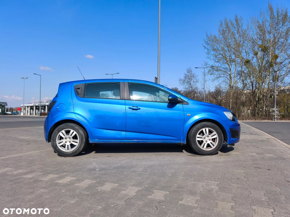 Chevrolet Aveo 1.2 LT - 4