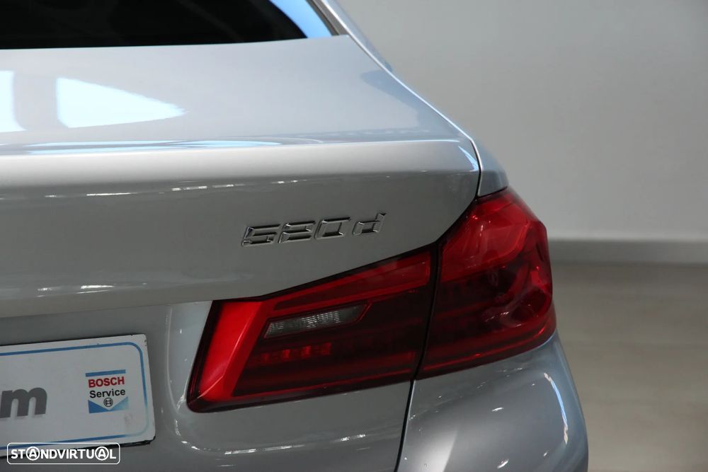 BMW 520 d Line Luxury Auto - 6