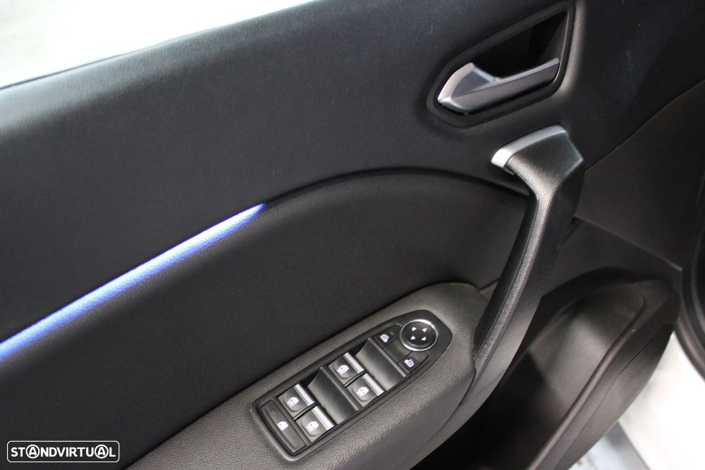 Renault Captur 1.0 TCe Techno Bi-Fuel - 17