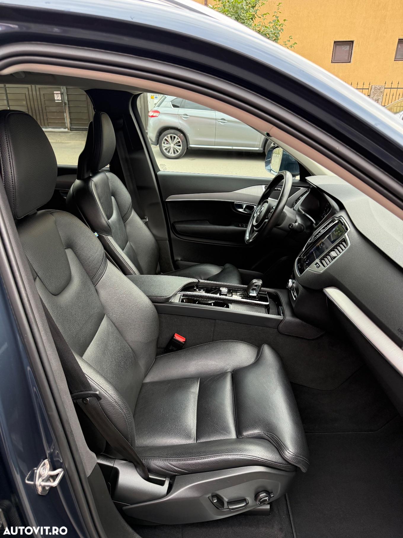 Volvo XC 90 AWD T8 Twin Engine Geartronic RDesign - 17