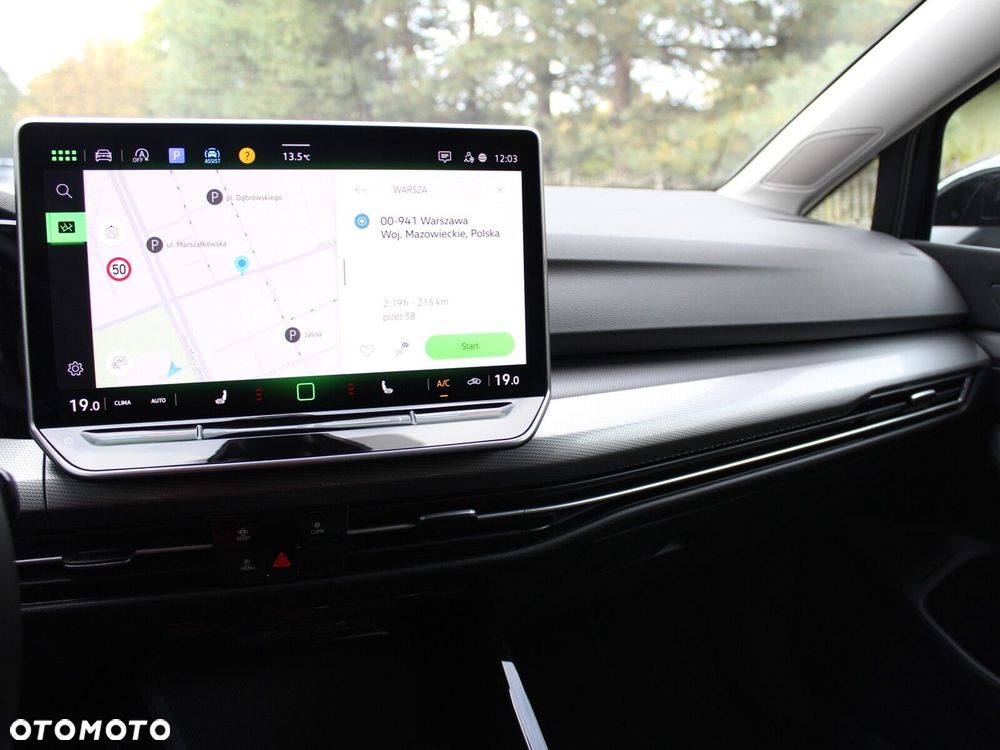 Volkswagen Golf - 22