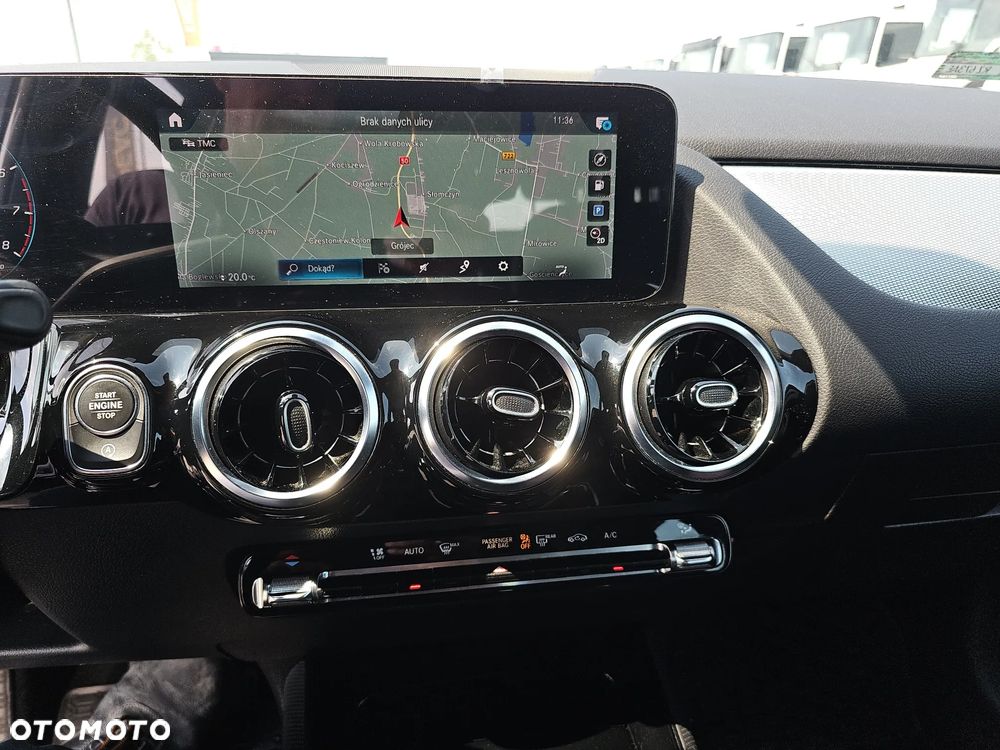 Mercedes-Benz GLA 200 Style - 14