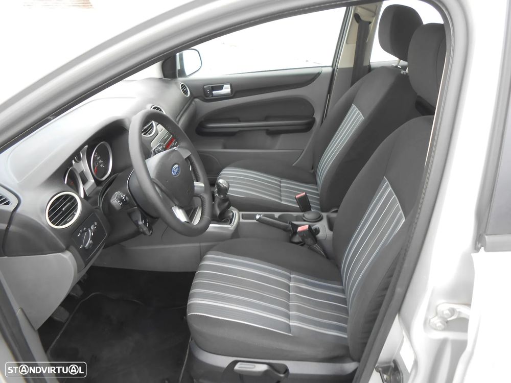 Ford Focus 1.6 TDCi ECOnetic - 14