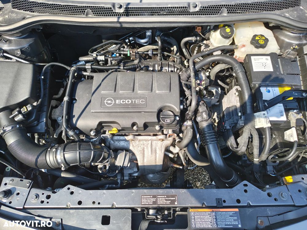 Opel Astra 1.4 Turbo Cosmo - 19