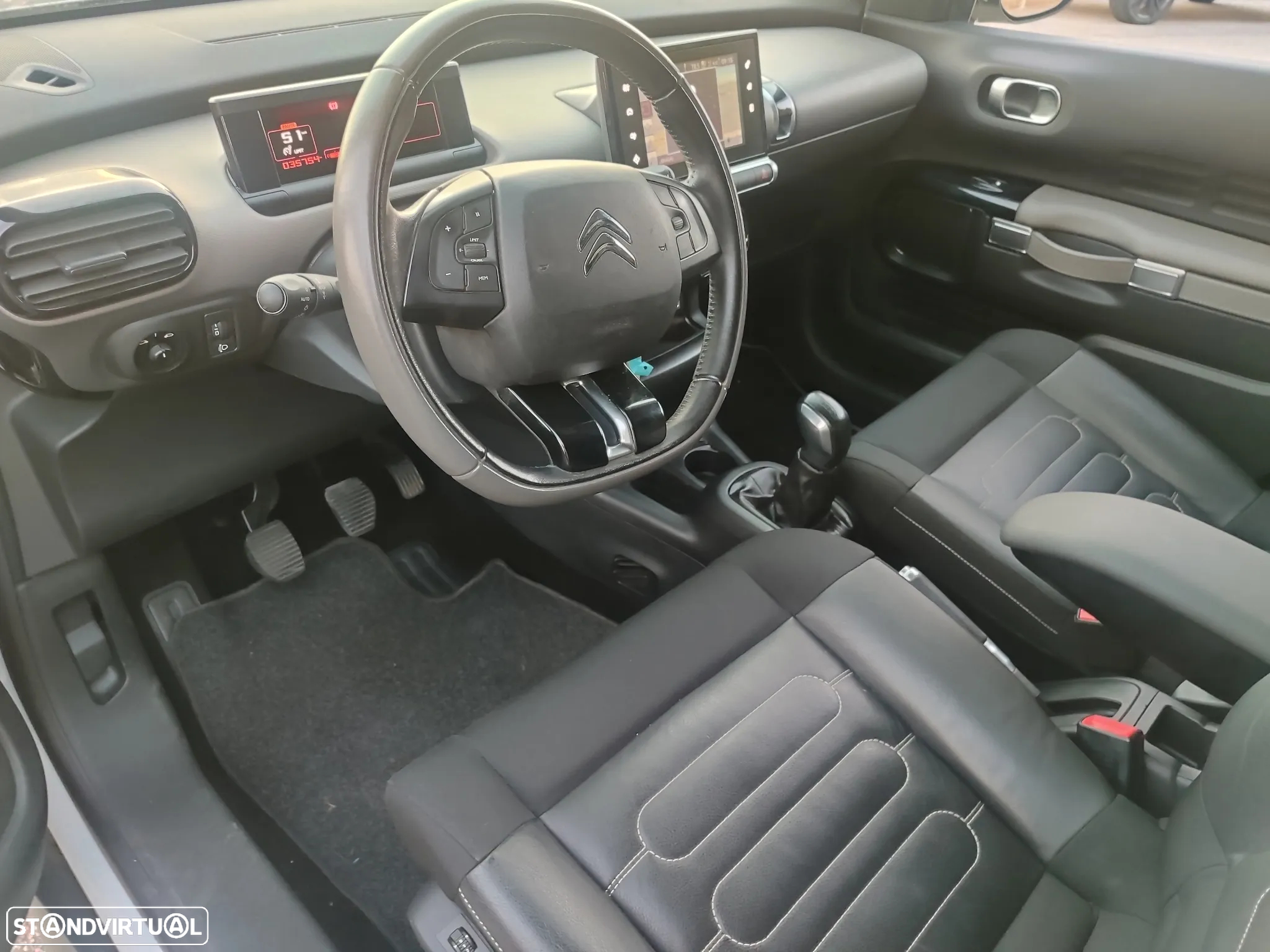 Citroën C4 Cactus 1.2 PureTech Shine - 8