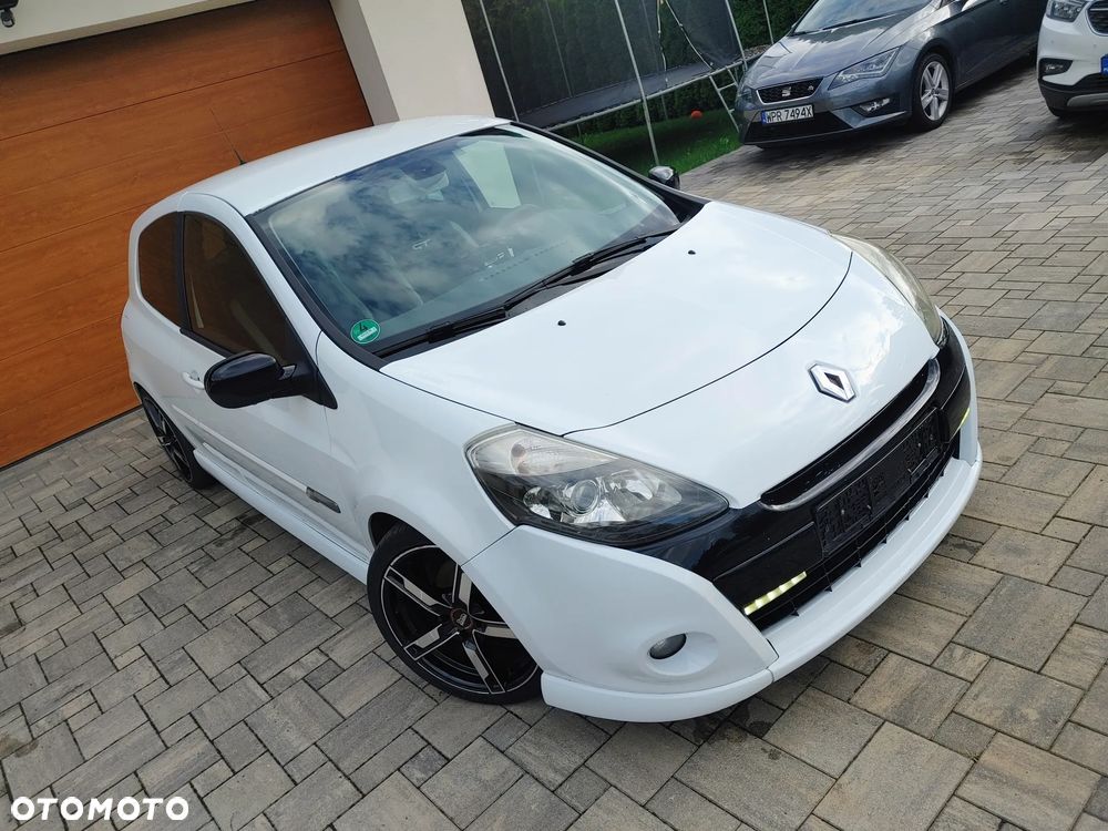 Renault Clio 1.6 16V GT - 27