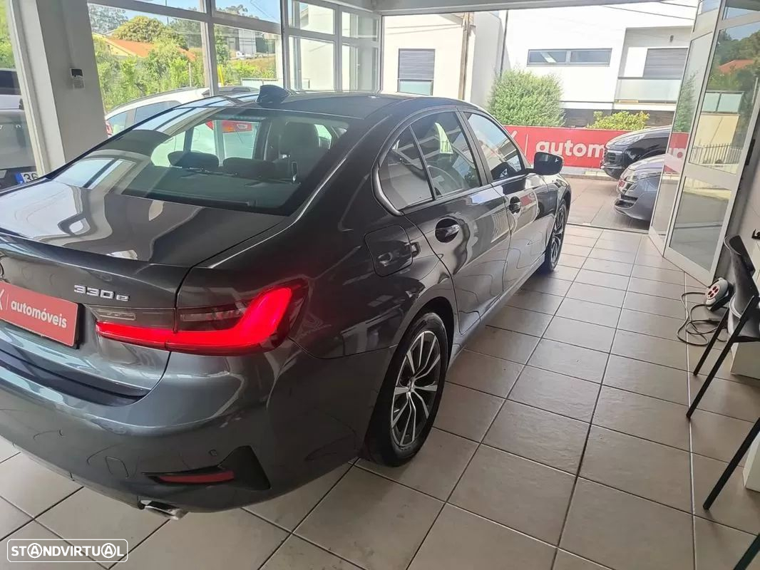 BMW 330 e Corporate Edition Auto - 11
