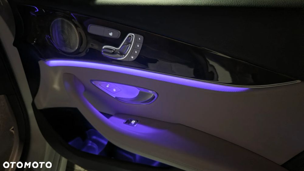 Mercedes-Benz Klasa E 450 4Matic 9G-TRONIC - 11