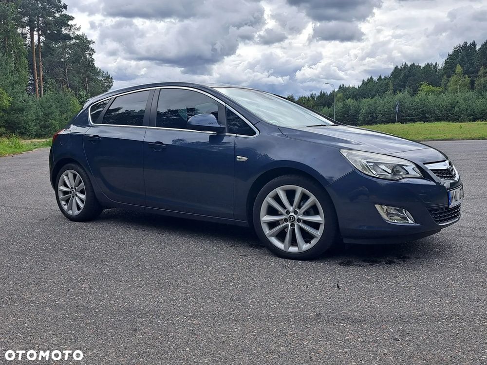 Opel Astra IV 1.4 T Cosmo - 1
