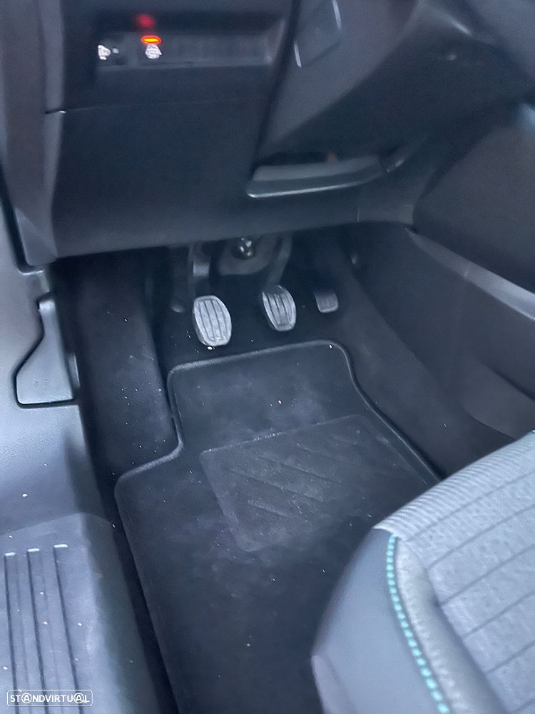 Peugeot 2008 PureTech 130 Allure - 8