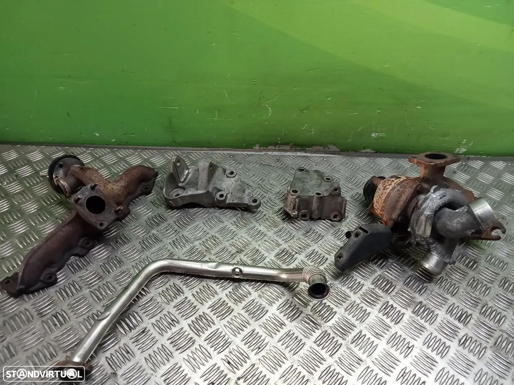 Peças Motor Peugeot 807 2.2 HDI 2003 Ref 4HW - 1