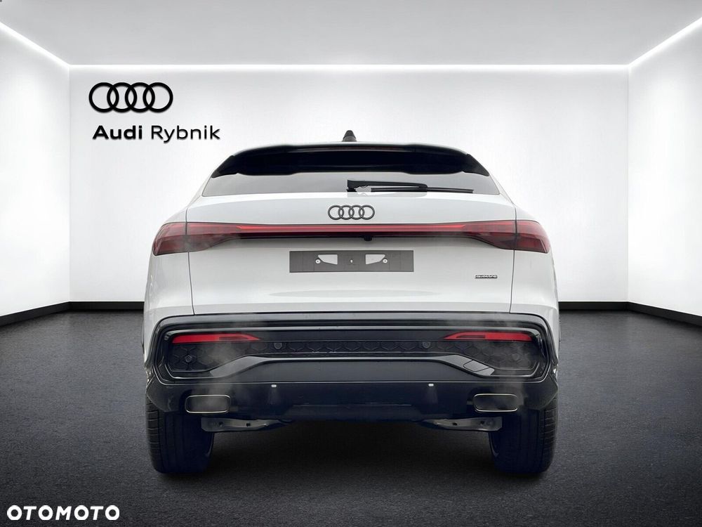 Audi Q5 Sportback - 4