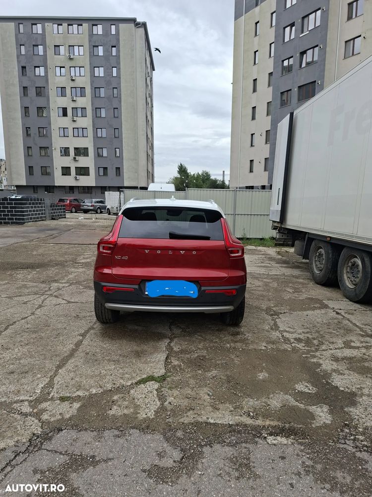 Volvo XC 40 D3 AWD Momentum Pro - 8