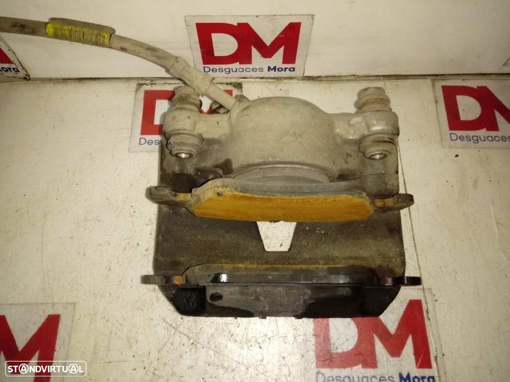 PINÇA TRAVÃO FRONTAL ESQUERDA AUDI Q5 2010 - - 2