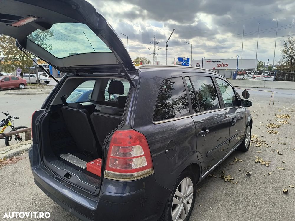 Opel Zafira 1.9 CDTI - 11