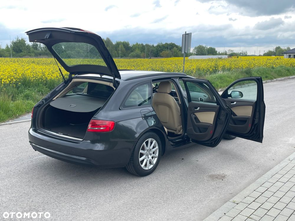 Audi A4 - 40