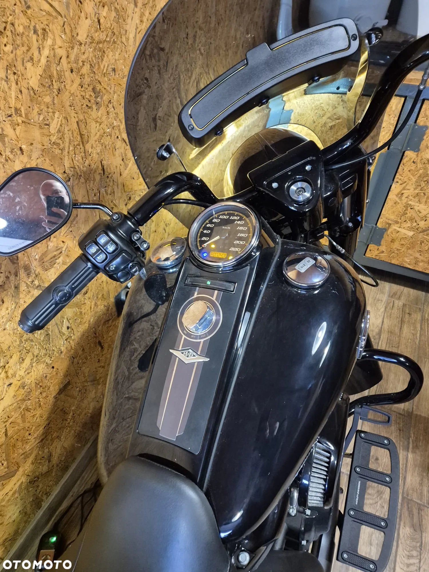 Harley-Davidson Touring Road King - 3