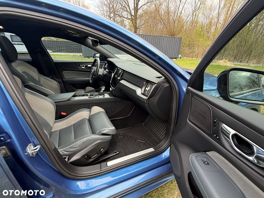 Volvo S60 T6 AWD R-Design - 16