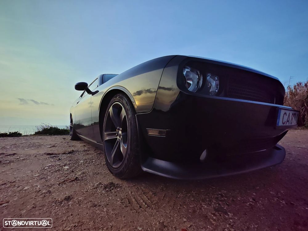 Dodge Challenger - 5