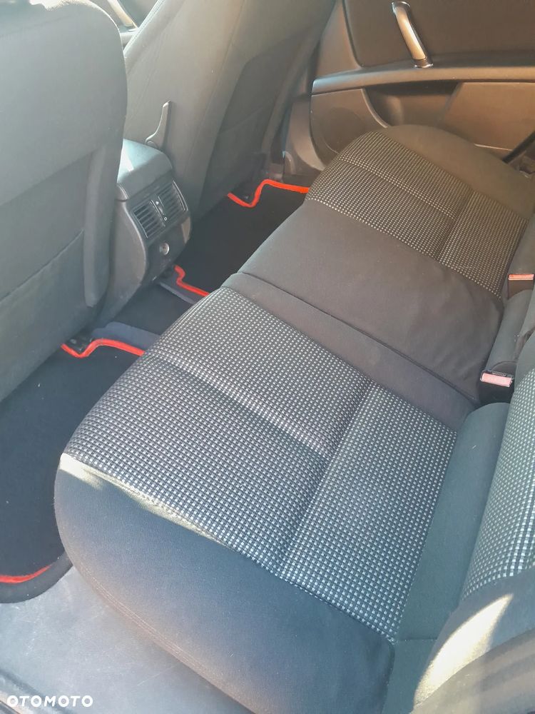 Peugeot 407 2.0 HDI Premium - 10