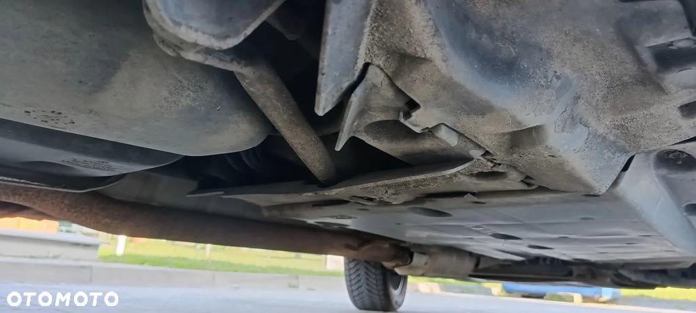 Nissan Qashqai 2.0 dCi 4x4 Tekna - 19