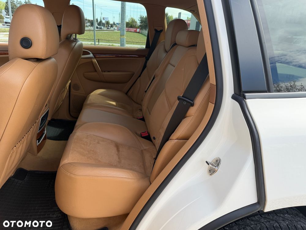 Porsche Cayenne Tiptronic S - 15