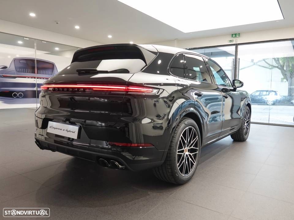 Porsche Cayenne E-Hybrid Black Edition - 7