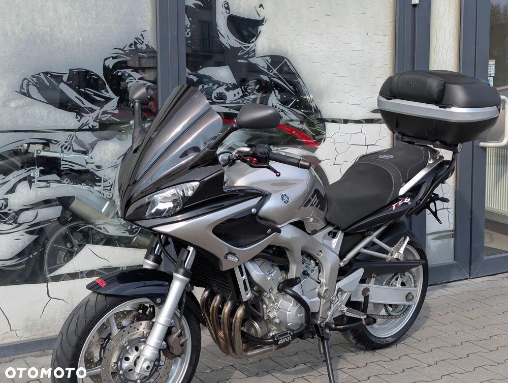 Yamaha FZ6 - 4