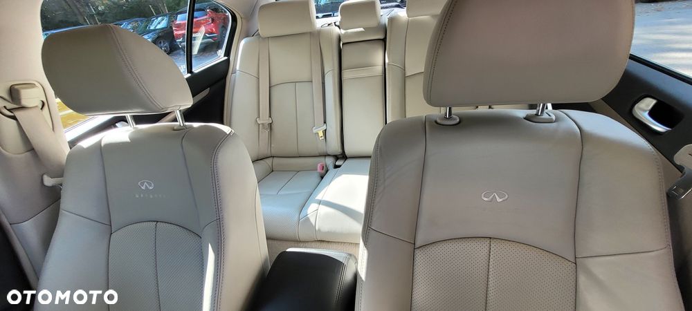 Infiniti G G37 GT Premium AWD - 18