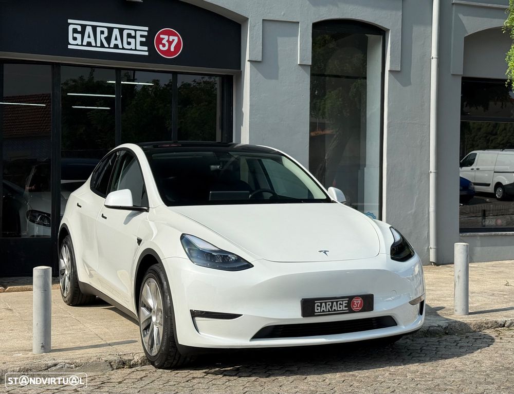 Tesla Model Y Long Range Dual Motor AWD - 1
