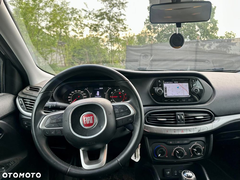 Fiat Tipo 1.4 16V More - 18