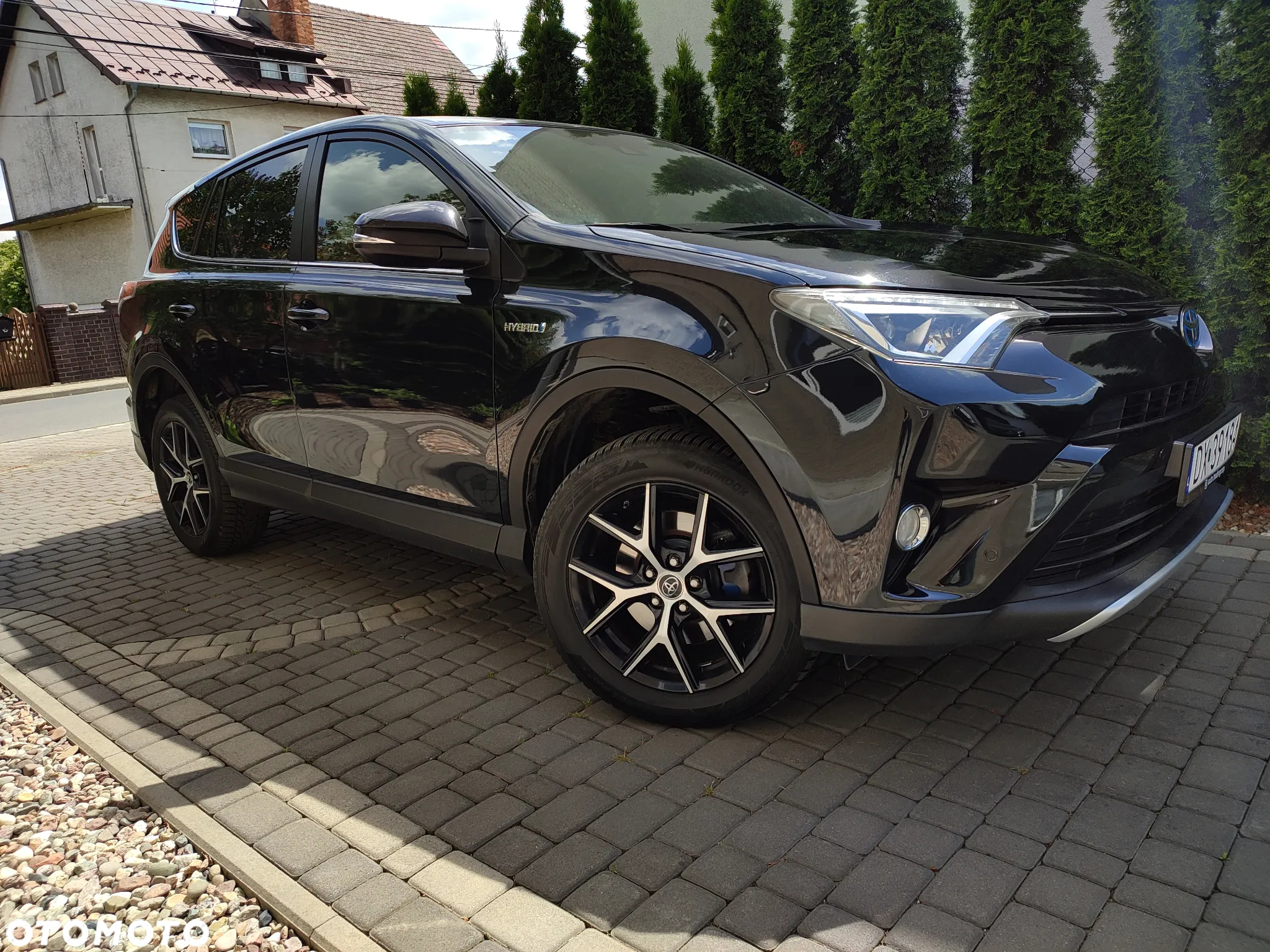 Toyota RAV4 - 8